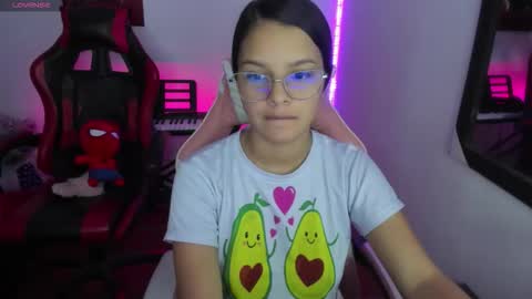  MIA AND PAUL online show from March 2026 07:05:01 PM