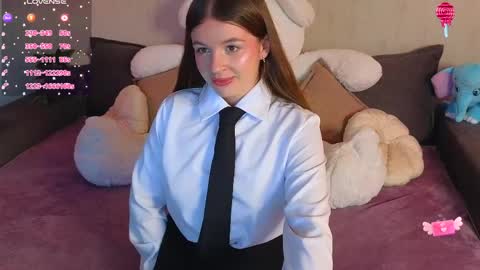 roraline_lov online show from April 2026 04:15:02 PM