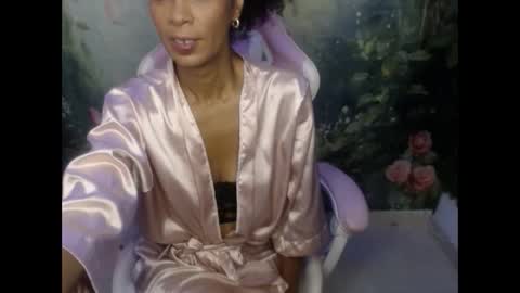 Snapshot of rosa_skinny chatting on May 2026 07:20:02 PM rosa online show from May 2026 07:20:02 PM