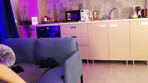 Rose online show from March 2026 03:23:01 AM