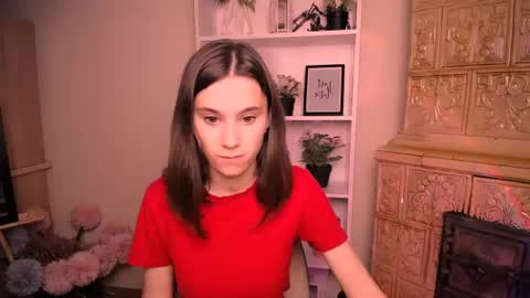 Snapshot of rosalais_ chatting on June 2026 05:49:02 AM Rose online show from June 2026 05:49:02 AM