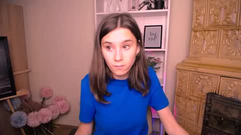Snapshot of rosalais_ chatting on June 2026 09:14:01 AM Rose online show from June 2026 09:14:01 AM