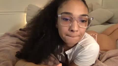 Rosalina online show from February 2025 08:33:02 AM