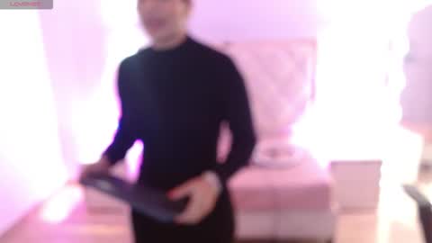 Snapshot of rosalind_tay chatting on February 2026 11:20:01 AM ROSALIN online show from February 2026 11:20:01 AM