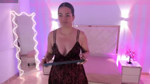 Snapshot of rosalind_tay chatting on June 2026 11:49:02 AM ROSALIN online show from June 2026 11:49:02 AM