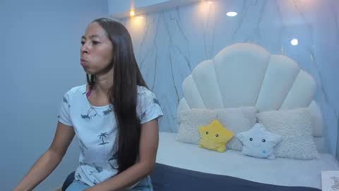 Snapshot of rosalinda_cortez chatting on December 2024 12:06:01 PM Rosalinda online show from December 2024 12:06:01 PM