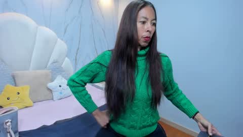 Snapshot of rosalinda_cortez chatting on December 2024 03:53:02 PM Rosalinda online show from December 2024 03:53:02 PM