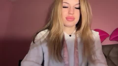 Rosalina online show from December 2025 08:38:02 PM