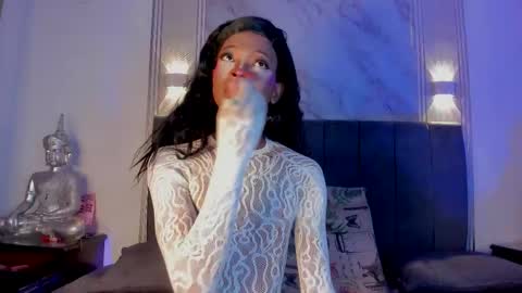 rosaly_rodman online show from February 2026 07:04:02 PM