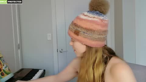 rose77782 online show from February 2025 08:21:01 PM