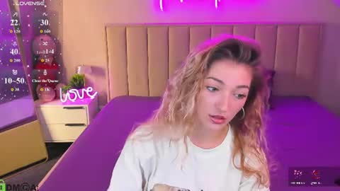 Kimberlly online show from July 2026 11:29:01 PM