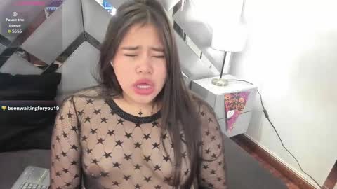 Rose 3 online show from October 2025 05:57:02 PM