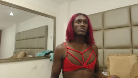 Snapshot of rose_valentiine chatting on May 2026 02:18:01 AM rose_valentiine online show from May 2026 02:18:01 AM