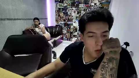 Snapshot of roseandviktor23 chatting on October 2025 03:04:02 AM Rose Sins and Don Viktor online show from October 2025 03:04:02 AM