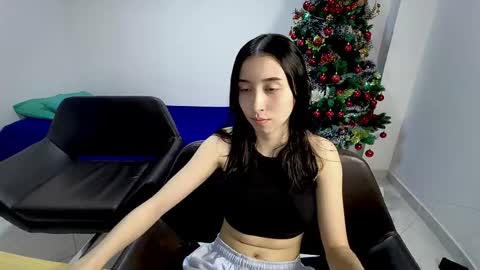 Snapshot of roseandviktor23 chatting on December 2025 04:37:02 PM Rose Sins and Don Viktor online show from December 2025 04:37:02 PM