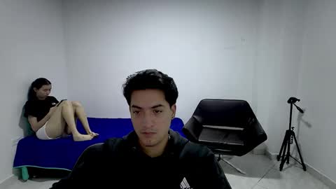 Snapshot of roseandviktor23 chatting on January 2026 02:14:02 AM Rose Sins and Don Viktor online show from January 2026 02:14:02 AM