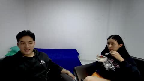 Snapshot of roseandviktor23 chatting on February 2026 12:53:01 AM Rose Sins and Don Viktor online show from February 2026 12:53:01 AM