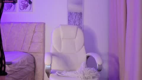   online show from February 2025 02:47:02 AM