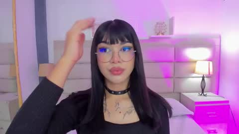 Rose online show from February 2025 12:56:01 PM