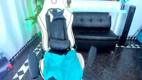 rose online show from March 2025 12:48:01 AM