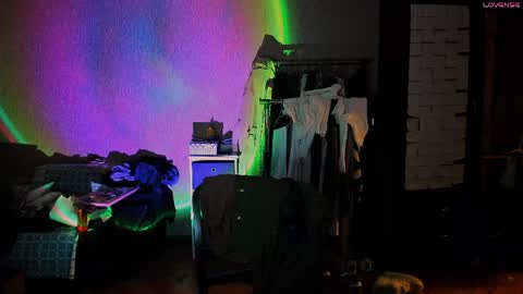 Snapshot of roselina_ chatting on April 2026 07:37:01 PM Rose online show from April 2026 07:37:01 PM