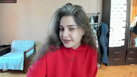 Snapshot of roselina_ chatting on April 2026 09:04:01 AM Rose online show from April 2026 09:04:01 AM