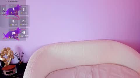 Nataly online show from November 2025 06:33:01 AM