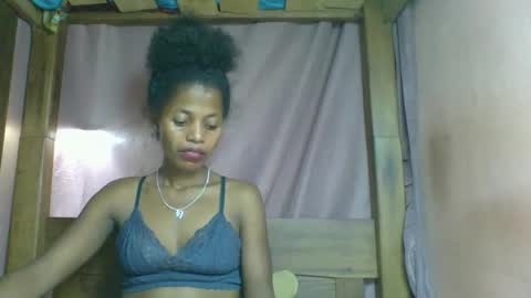 rosia online show from March 2025 09:43:01 PM