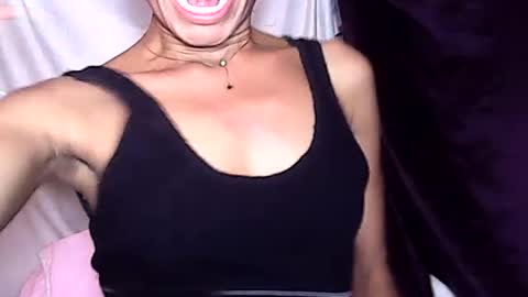 Snapshot of rosie6601 chatting on July 2026 05:08:02 PM rosie6601 online show from July 2026 05:08:02 PM