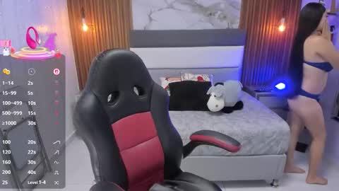 Snapshot of rosie_moss chatting on November 2025 07:49:02 PM ROSSI online show from November 2025 07:49:02 PM