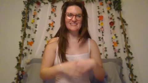 rosie_woods online show from November 2025 04:35:01 AM