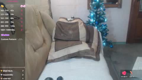 RosieCarlyne online show from December 2024 02:24:01 AM