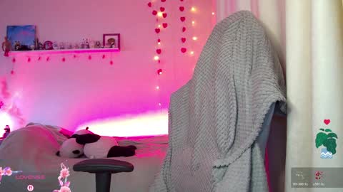 RosieNana online show from April 2026 05:17:01 PM