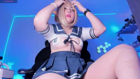 rositafresita01 online show from November 2025 01:43:01 PM