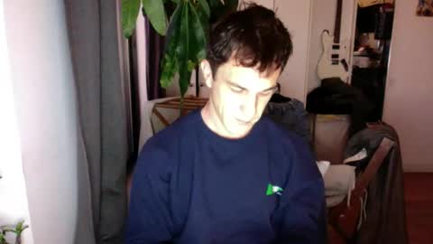 Snapshot of rosscollab chatting on November 2025 11:35:01 AM RossCollab online show from November 2025 11:35:01 AM