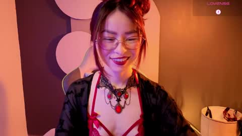 Snapshot of rosse_98_ chatting on June 2026 01:39:02 PM Miss Rosse online show from June 2026 01:39:02 PM