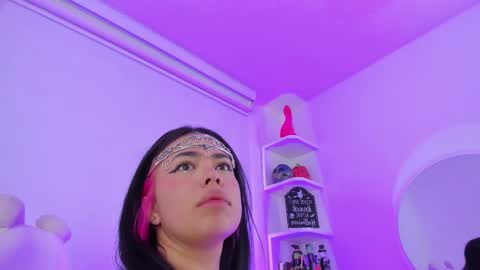   online show from October 2025 11:44:02 AM