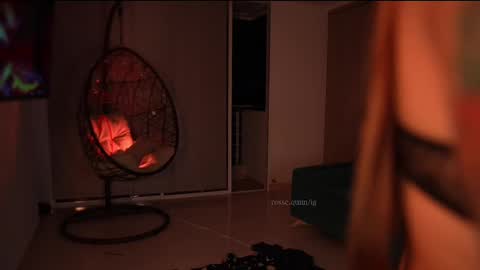 Rossey online show from February 2025 07:44:01 AM