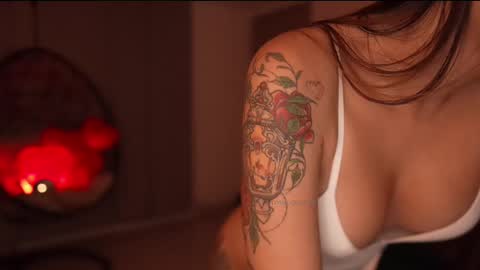 Rossey online show from February 2025 09:11:01 AM