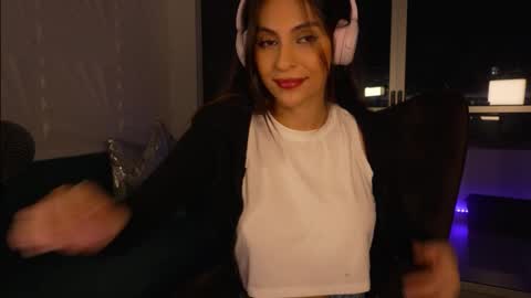 Rossey online show from October 2025 02:01:01 AM