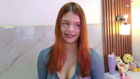 Snapshot of rossi_purple chatting on November 2025 12:05:02 PM ANAHI online show from November 2025 12:05:02 PM