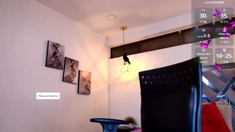 Snapshot of rossi_ss1 chatting on October 2025 03:40:01 AM Ross online show from October 2025 03:40:01 AM