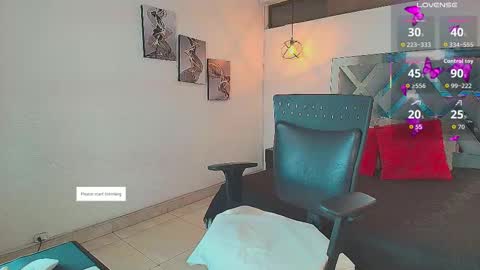 Snapshot of rossi_ss1 chatting on November 2025 03:52:01 AM Ross online show from November 2025 03:52:01 AM