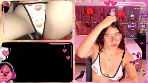 Snapshot of rossiegames chatting on October 2025 03:13:01 PM Rossie online show from October 2025 03:13:01 PM