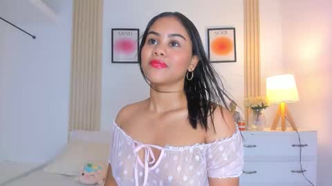 Snapshot of rossy_x chatting on October 2025 07:03:02 PM rossy_x online show from October 2025 07:03:02 PM