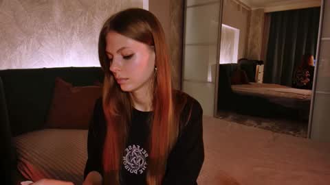 rosy_black_ online show from February 2025 05:24:02 PM