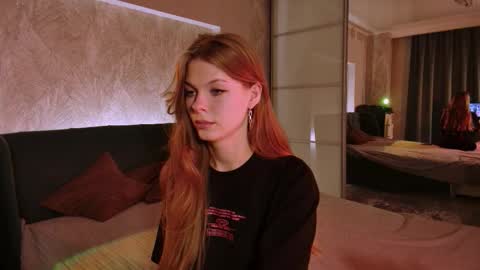 rosy_black_ online show from November 2025 07:15:01 PM