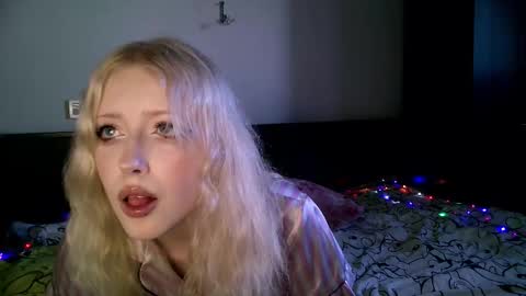 rosy_petal online show from September 2025 06:39:01 AM