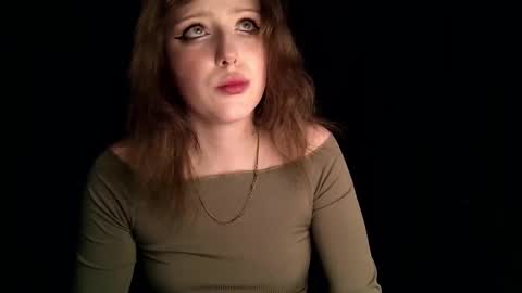 rosy_petal online show from November 2025 11:43:01 AM