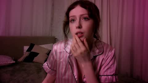 rosy_petal online show from February 2026 01:28:01 AM